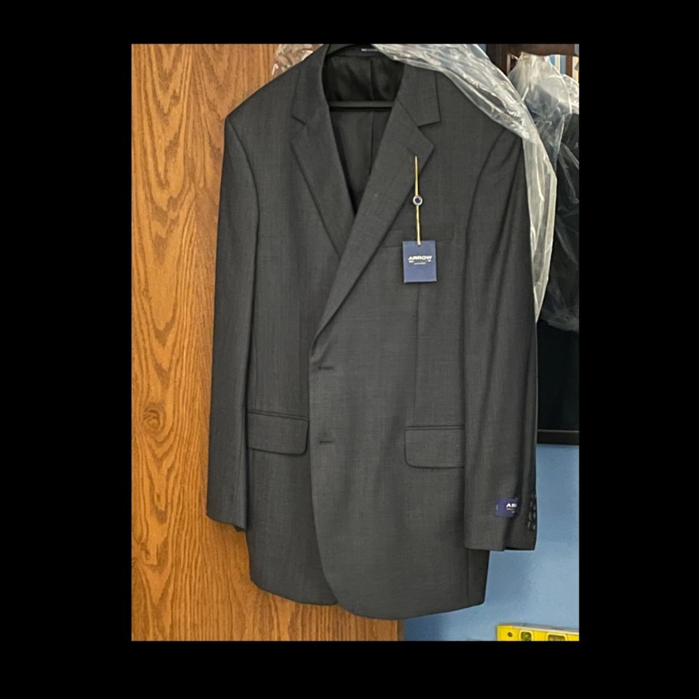 Dark grey Arrow suit jacket (44 long)